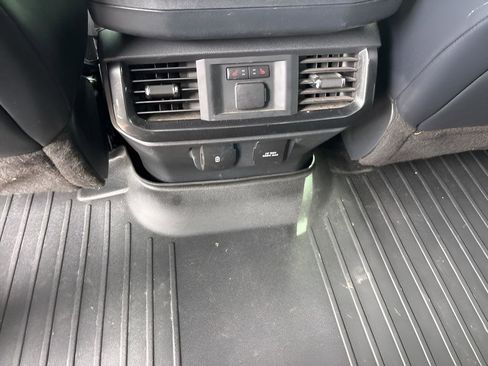 Used 2021 Ford F150 Lariat w/ Equipment Group 502A High image 41