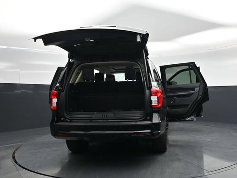 Used 2024 Ford Expedition XLT AWD/4WD image 34