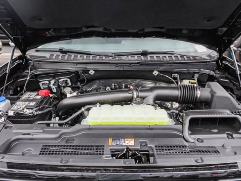 New 2025 Ford Expedition Active image 29