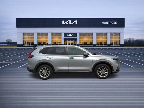 Used 2024 Honda CR-V EX image 4