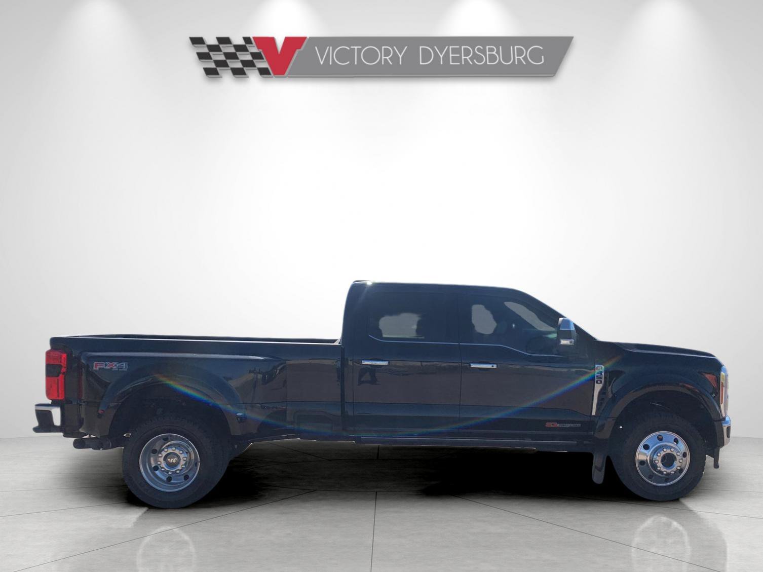 Used 2023 Ford F450 King Ranch w/ Chrome Package AWD/4WD image 3