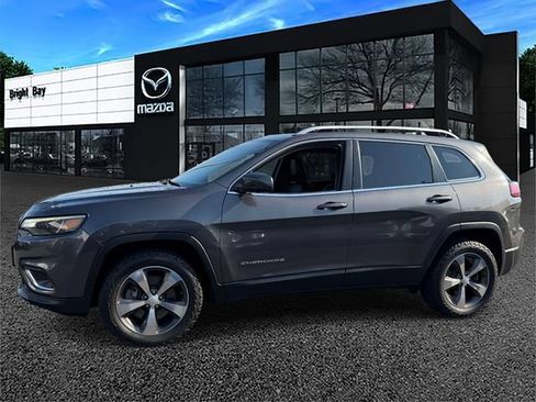 Used 2019 Jeep Cherokee Limited AWD/4WD image 3