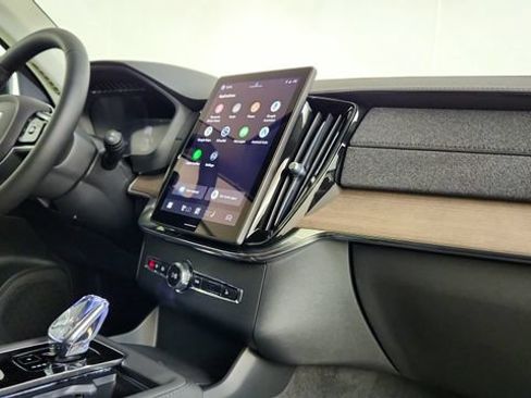 New 2026 Volvo XC90 B6 Plus w/ Protection Package AWD/4WD image 36
