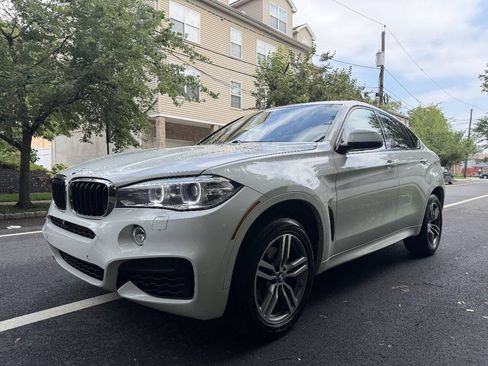 Used 2015 BMW X6 xDrive35i w/ M Sport AWD/4WD image 2
