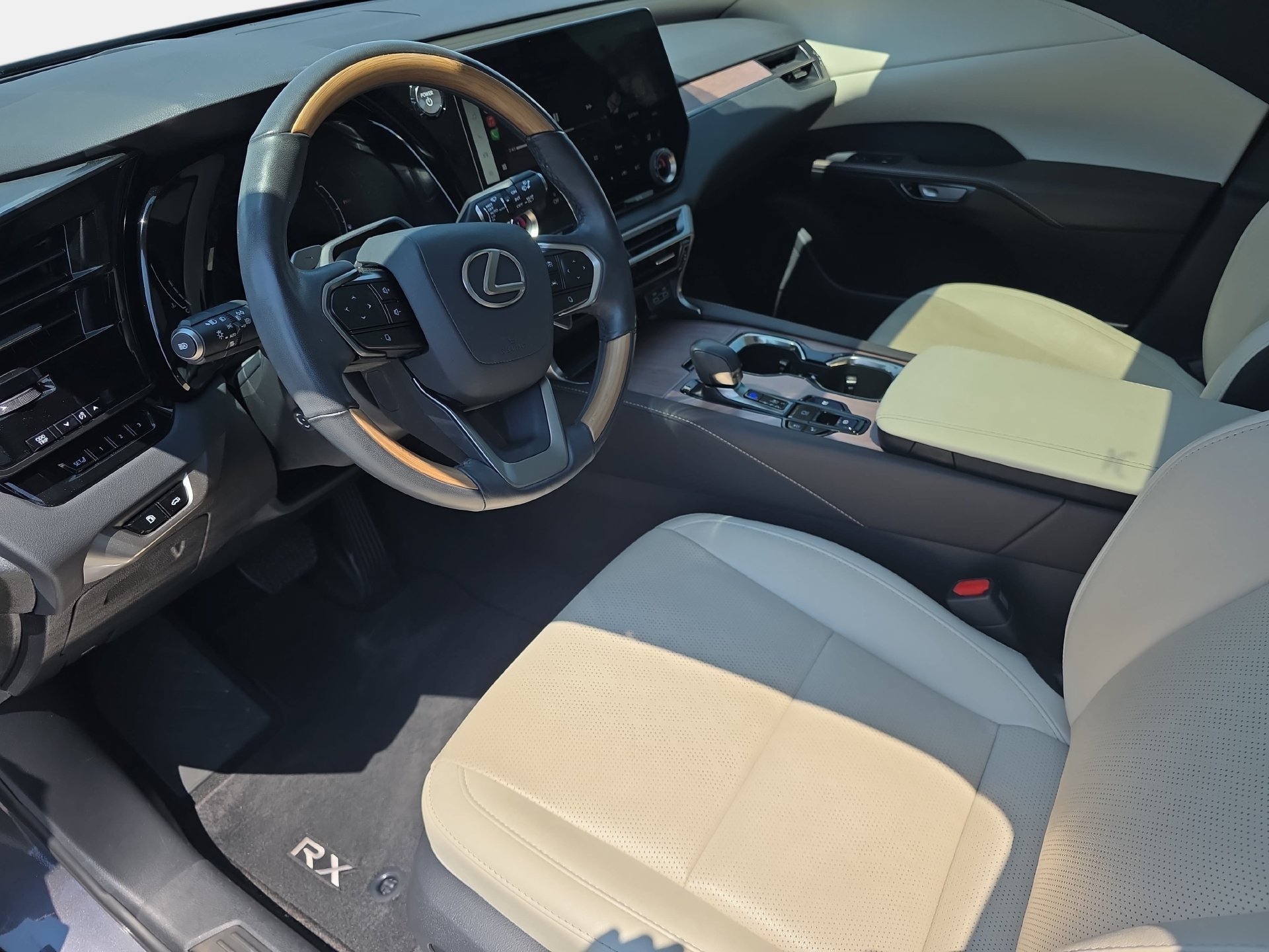 Used 2024 Lexus RX 350 w/ Convenience Package AWD/4WD image 16