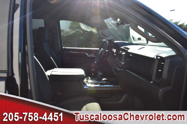 Certified 2025 Chevrolet Silverado 1500 RST AWD/4WD image 24