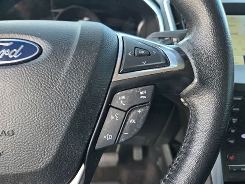 Used 2019 Ford Edge Titanium AWD/4WD image 20