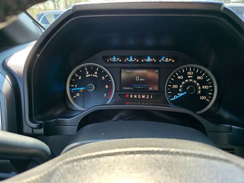 Used 2015 Ford F150 XLT w/ Equipment Group 302A Luxury image 15