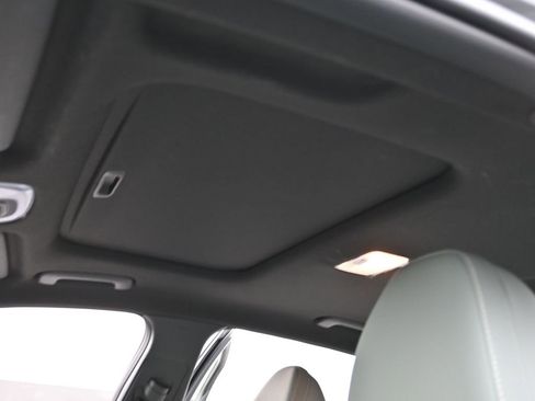 Certified 2025 Hyundai Elantra Limited image 12