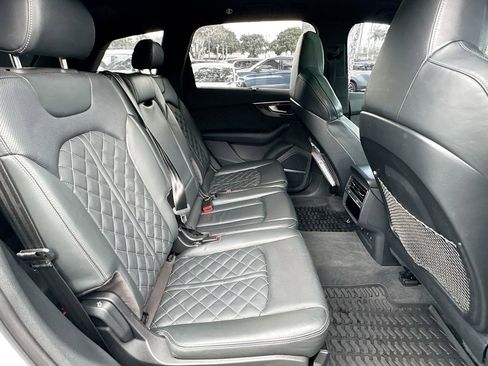 Used 2022 Audi SQ7 Prestige w/ Prestige Package AWD/4WD image 30