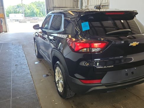 Used 2021 Chevrolet TrailBlazer LS FWD image 7
