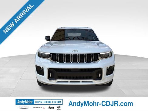 Used 2023 Jeep Grand Cherokee L Overland w/ Rear Seat Video Group I AWD/4WD image 2