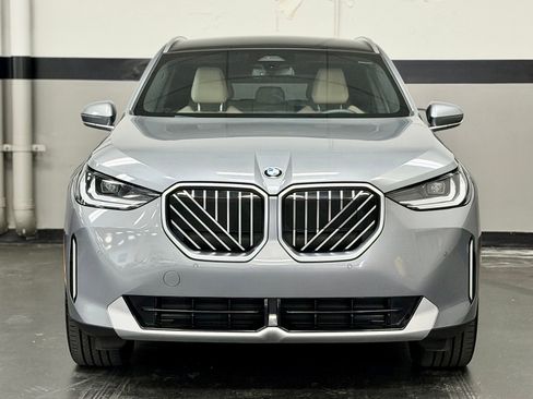 Used 2025 BMW X3 xDrive30 w/ Convenience Package AWD/4WD image 6