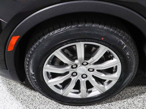 Used 2021 Cadillac XT4 Premium Luxury image 11