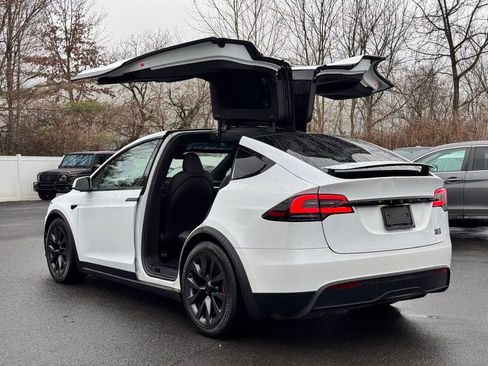 Used 2023 Tesla Model X Plaid image 8