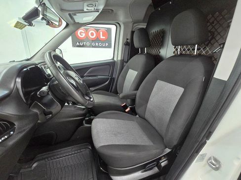 Used 2020 RAM ProMaster City Tradesman SLT FWD image 13