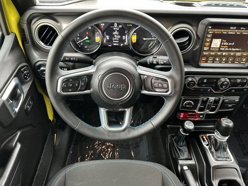 Used 2023 Jeep Wrangler Unlimited Rubicon 4xe AWD/4WD image 14