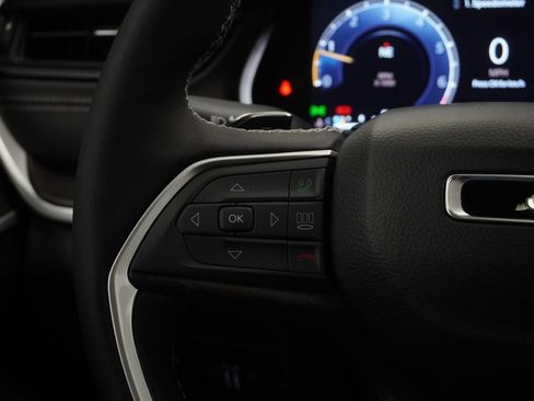 New 2026 Jeep Grand Cherokee Altitude AWD/4WD image 26