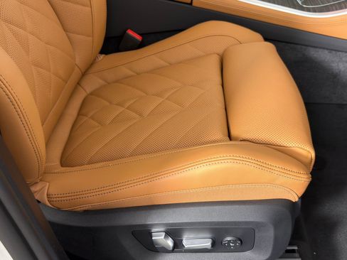 Used 2026 BMW X5 sDrive40i w/ Premium Package RWD image 29