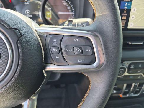 Used 2024 Jeep Wrangler High Altitude image 33