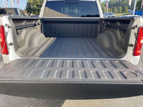 New 2026 RAM 1500 Big Horn AWD/4WD image 9