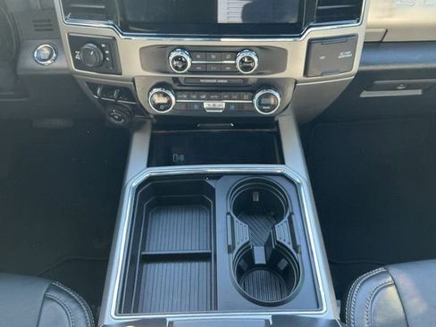 Used 2022 Ford F350 Lariat w/ Lariat Ultimate Package image 15