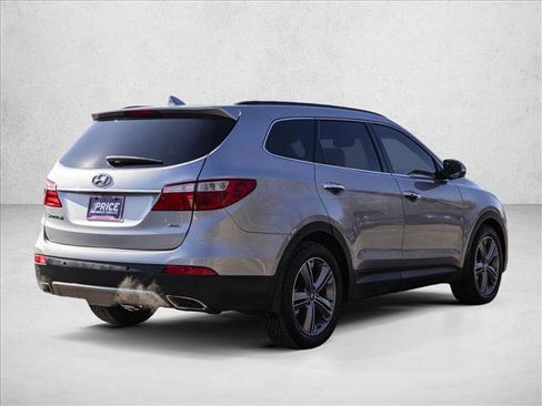 Used 2014 Hyundai Santa Fe GLS image 5