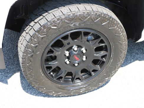 Used 2025 Toyota Tacoma SR5 RWD image 14