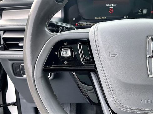 Used 2020 Lincoln Aviator Reserve w/ Equipment Group 202A image 18