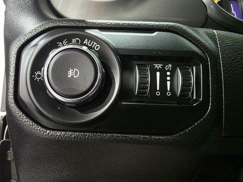 Used 2021 Jeep Wrangler Unlimited Sahara w/ Uconnect 4C Nav & Sound Group image 34