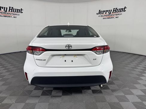 Used 2025 Toyota Corolla LE FWD image 7