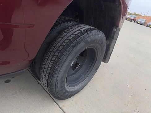 Used 2024 RAM 3500 Tradesman w/ Chrome Appearance Group image 9