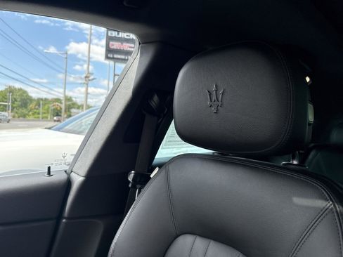 Used 2022 Maserati Levante GT image 22