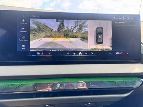 Used 2026 BMW X3 xDrive30 w/ Premium Package image 7