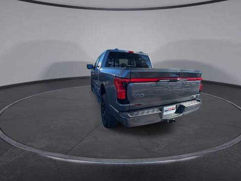 Used 2022 Ford F150 Lightning Lariat image 11