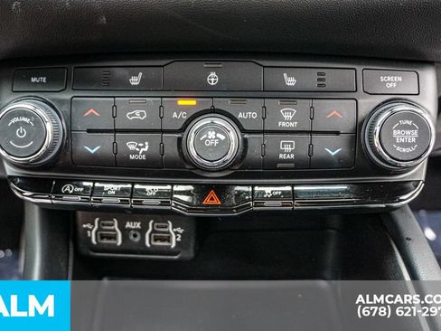 Used 2023 Dodge Durango SXT AWD/4WD image 40
