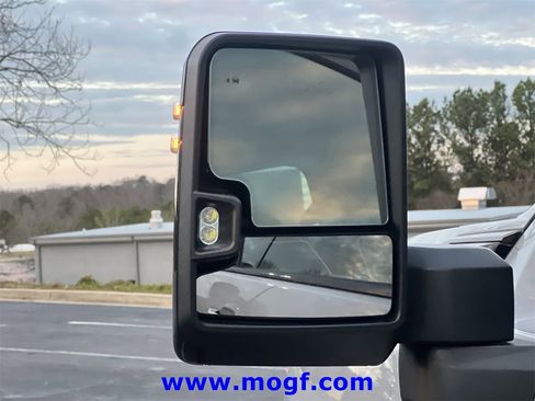 Used 2024 GMC Sierra 2500 AT4X image 29