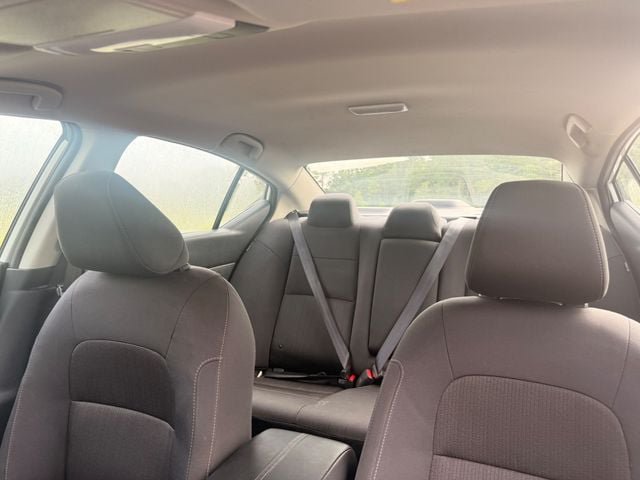 Used 2025 Nissan Altima 2.5 SV FWD image 10