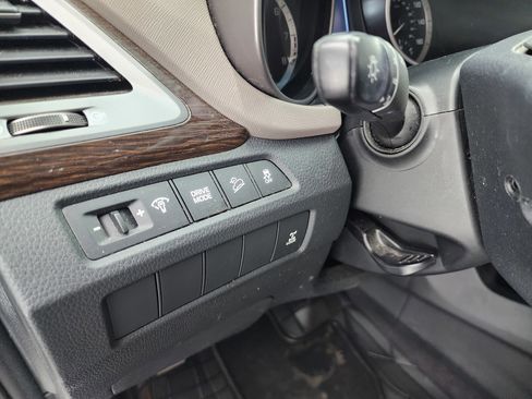 Used 2018 Hyundai Santa Fe Sport image 34