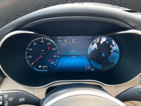 Used 2022 Mercedes-Benz GLC 300 image 25