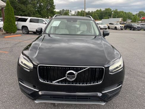 Used 2017 Volvo XC90 T5 Momentum w/ Vision Package AWD/4WD image 6