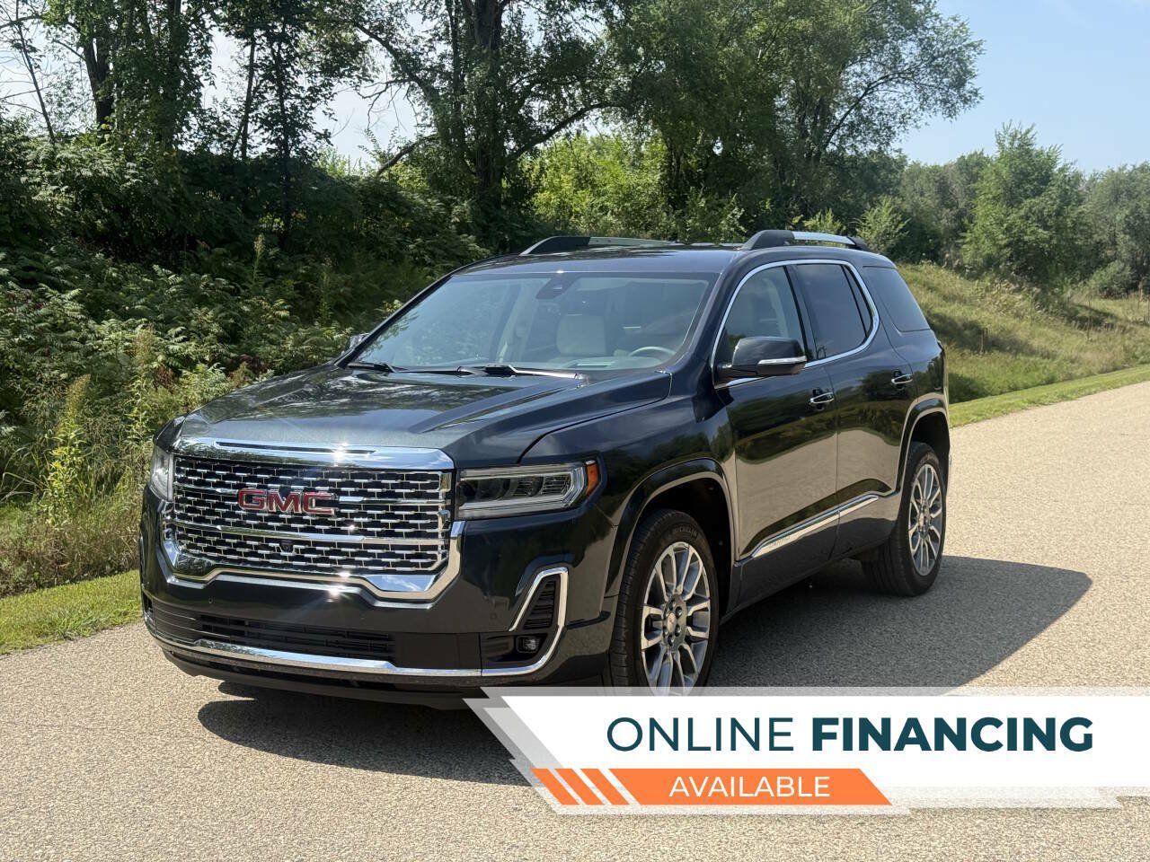 Used 2023 GMC Acadia Denali w/ Denali Technology Package AWD/4WD image 1