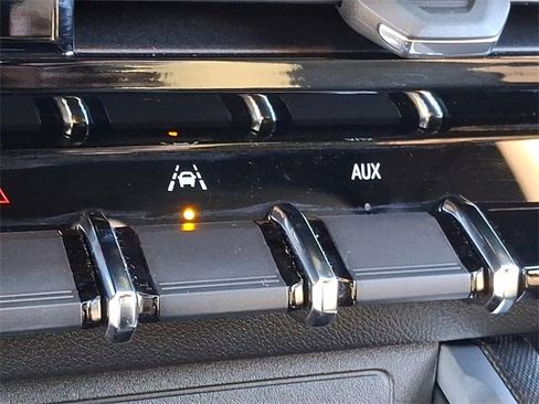 Certified 2025 Chevrolet Colorado LT w/ Advanced Trailering Package image 26