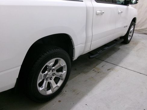 Used 2020 RAM 1500 Big Horn AWD/4WD image 14