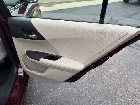 Used 2013 Honda Accord LX image 15