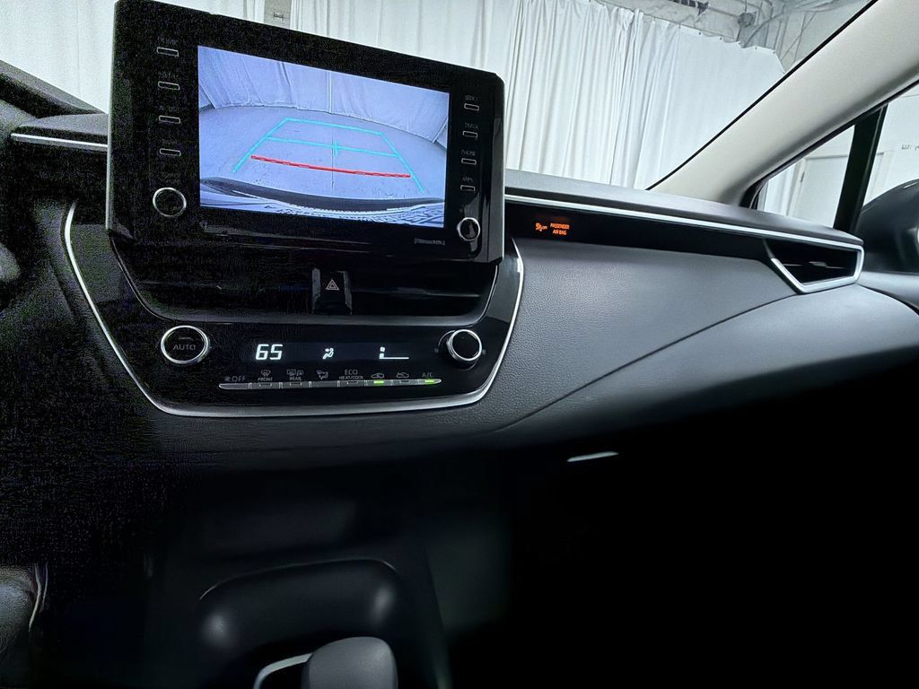 Certified 2021 Toyota Corolla LE w/ Carpet Mat Package (TMS) FWD image 22
