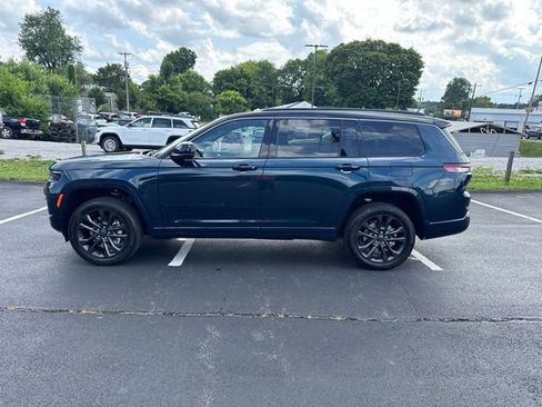 New 2026 Jeep Grand Cherokee L Limited AWD/4WD image 4