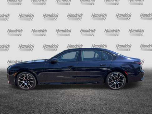 Certified 2024 BMW 760i xDrive AWD/4WD image 7