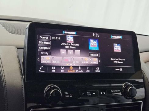 Used 2024 Nissan Armada SL w/ Captain's Chairs Package image 24