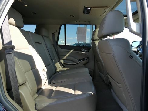 Used 2020 GMC Yukon SLT w/ Open Road Package image 16